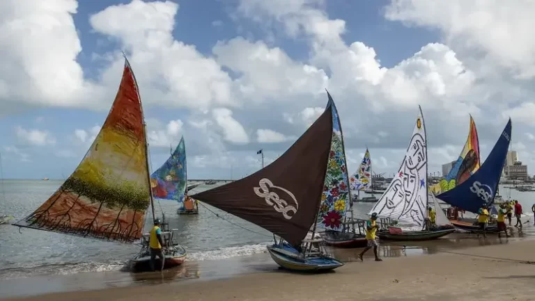 Práticas, saberes e tradições das comunidades litorâneas em destaque no Encontro Sesc Povos do Mar