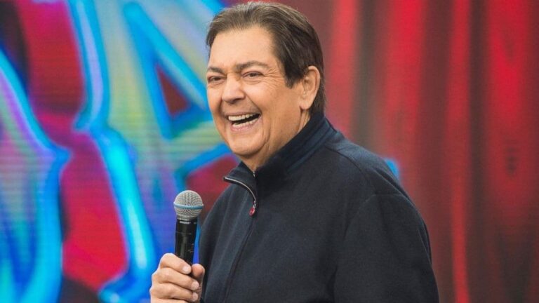 Com insuficiência cardíaca, Fausto Silva é internado em hospital paulista