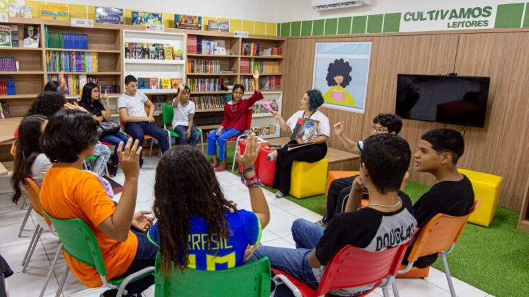 Territórios da Leitura reinaugura seis bibliotecas de escolas públicas