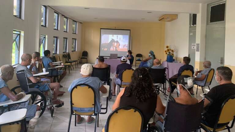Casa de Cuidados do Ceará desenvolve projetos com foco na saúde de pessoas idosas