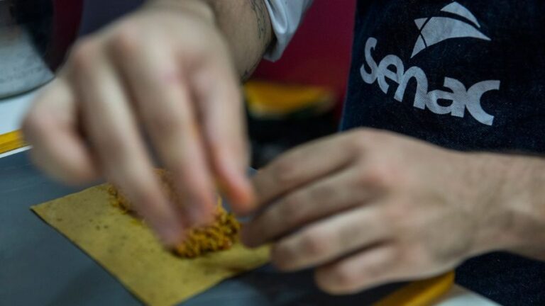 Curso de Cozinheiro tem desconto de 50% no Senac Aldeota
