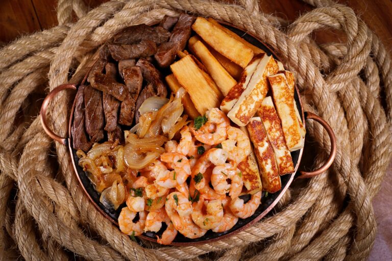 Com petiscos regionais e drinks exclusivos, Mangai Fortaleza lança happy hour de segunda a sexta