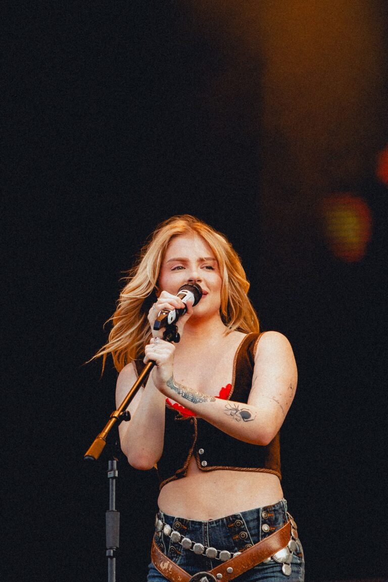Luísa Sonza se apresenta no Iguatemi Hall nesta sexta (12)