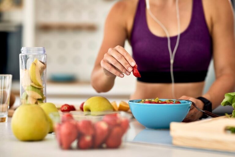 O que comer antes de uma corrida de rua? Especialista explica como se preparar 
