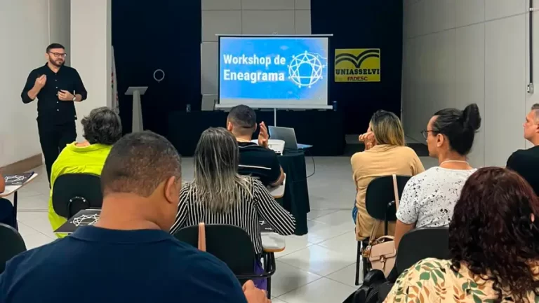 Eduardo Moreira: A Jornada de um Especialista em Coaching e Desenvolvimento Humano