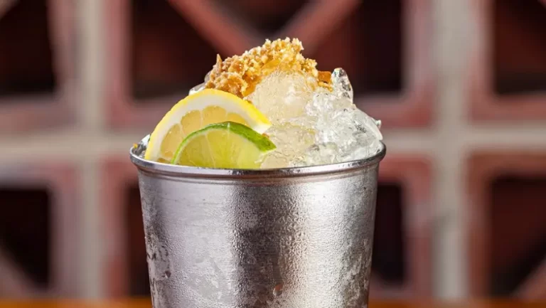 Nova carta de drinks do Seu Conrado traz 12 opções marcada pela diversidade de sabores