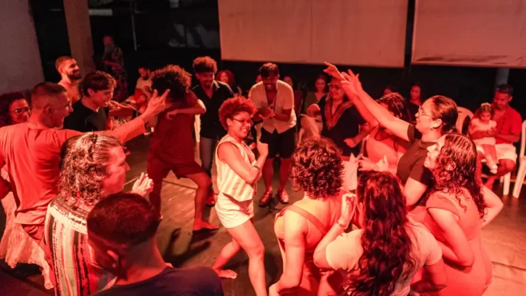 Cia Balé Baião de Itapipoca apresenta espetáculo “Corpo-baião: como permanecer juntes?” no Hub Cultural Porto Dragão
