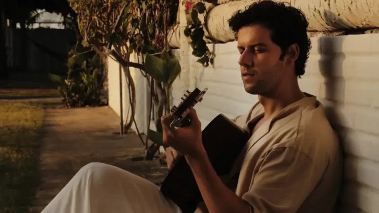 Davi Cartaxo leva sua música ao Tempero do Mangue em luau especial