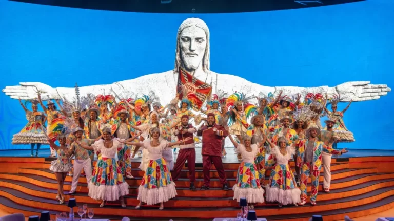 Roxy Dinner Show, a maior novidade carioca dos últimos tempos, abre excepcionalmente na  4ª, dia 1º de janeiro