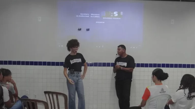 Projeto Cine Clandestino entra na última semana de exibição de filmes em escolas públicas de Fortaleza