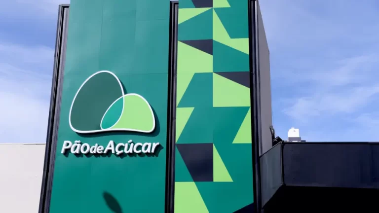 Funcionamento das lojas Pão de Açúcar e Extra Mercado de Fortaleza no feriado do Dia do Trabalhador