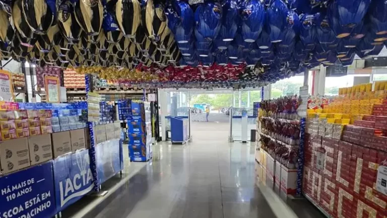 ASSAÍ APOSTA EM VARIEDADE E REFORMULA EXPOSIÇÃO DE OVOS DE CHOCOLATE E PRODUTOS PRESENTEÁVEIS
