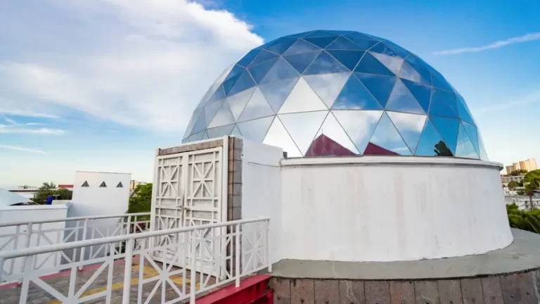 MAIO: Planetário Rubens de Azevedo traz sessões formativas gratuitas e exibições Fulldome