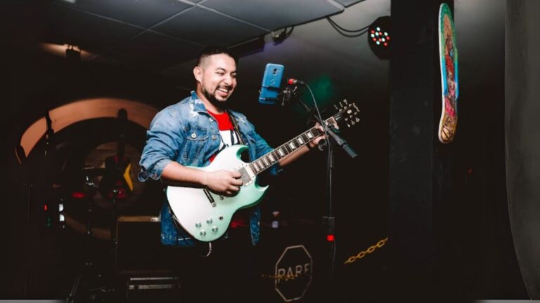 Dia dos Pais na Vila Azul do Mar terá música ao vivo e programação para toda família
