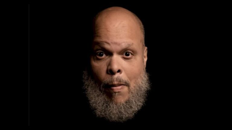 Ed Motta se apresenta com Orquestra MPBJazz no Qualistage