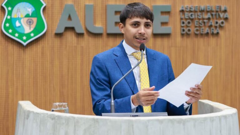 Deputado interino Léo Suricate usa redes sociais para dialogar com comunidades