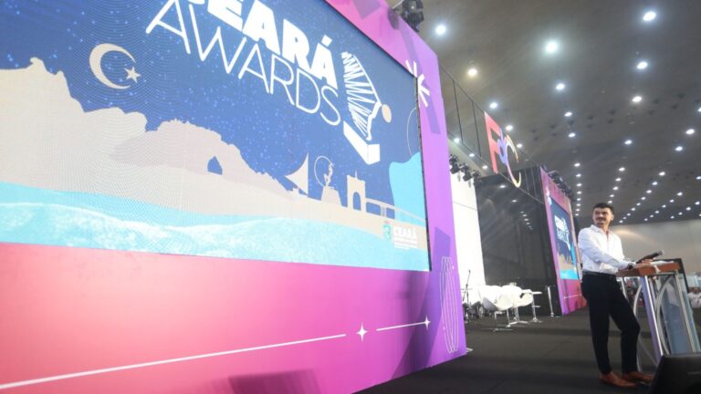 Ceará Awards 2025 homenageia protagonistas da inovação durante a Feira do Conhecimento