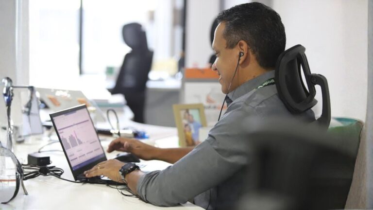 Escuta ativa ganha espaço nas empresas como motor de inovação e bem-estar