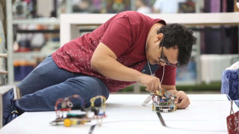 VII Torneio de Robótica da Feira do Conhecimento abre inscrições em Fortaleza