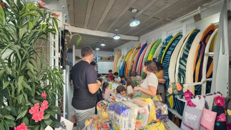BNI Cristal realiza ação social em apoio ao projeto Educa Surf na Barra do Ceará