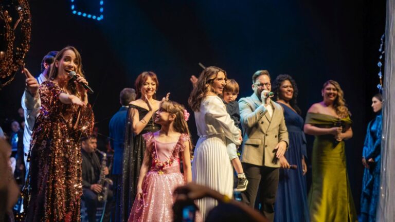 Anjos do Natal 2025 reúne grandes vozes cearenses no Teatro RioMar Fortaleza