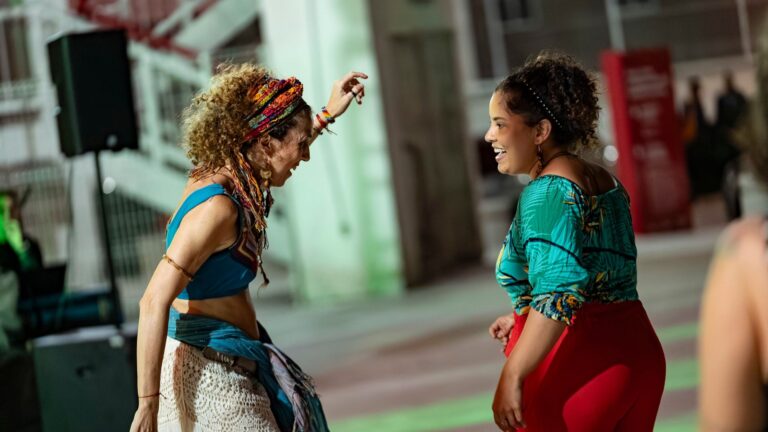 Dragão das Encantarias celebra cultura afro-brasileira com grupos do Ceará e Pernambuco