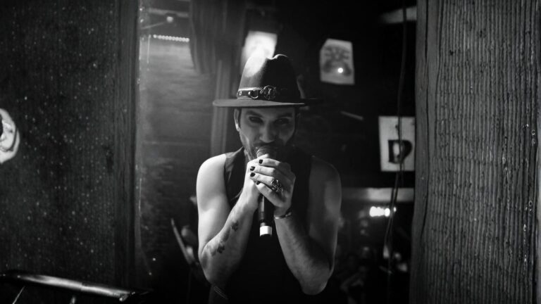Programação do Pub 5 Elementos tem Black Night e tributo ao Depeche Mode