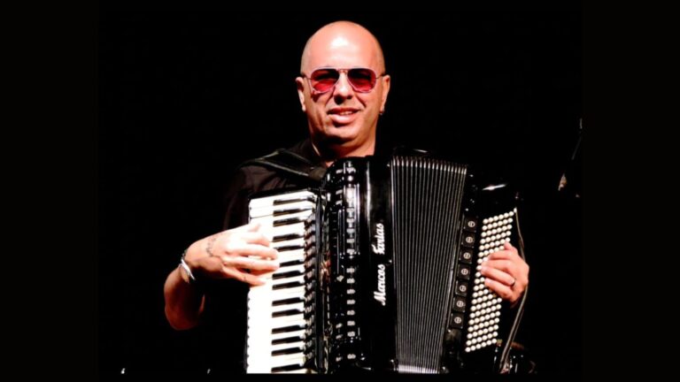 “Marcos Farias – O Maestro que Elevou a Música Nordestina ao Patamar da Excelência”