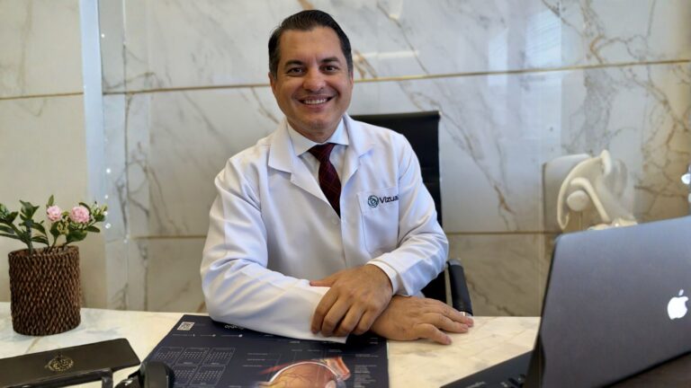 Dr. Regis Sá Vieira é eleito Melhor Oftalmologista no Top Excelência 2025