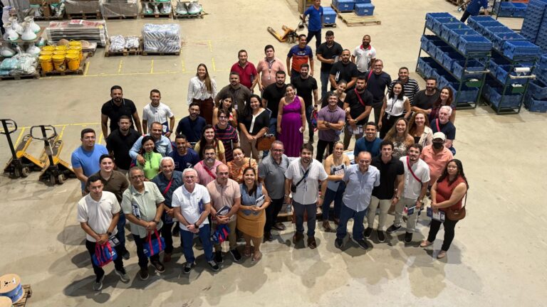 Comercial Maia realiza encontro com 25 lojistas e reforça apoio ao pequeno varejo