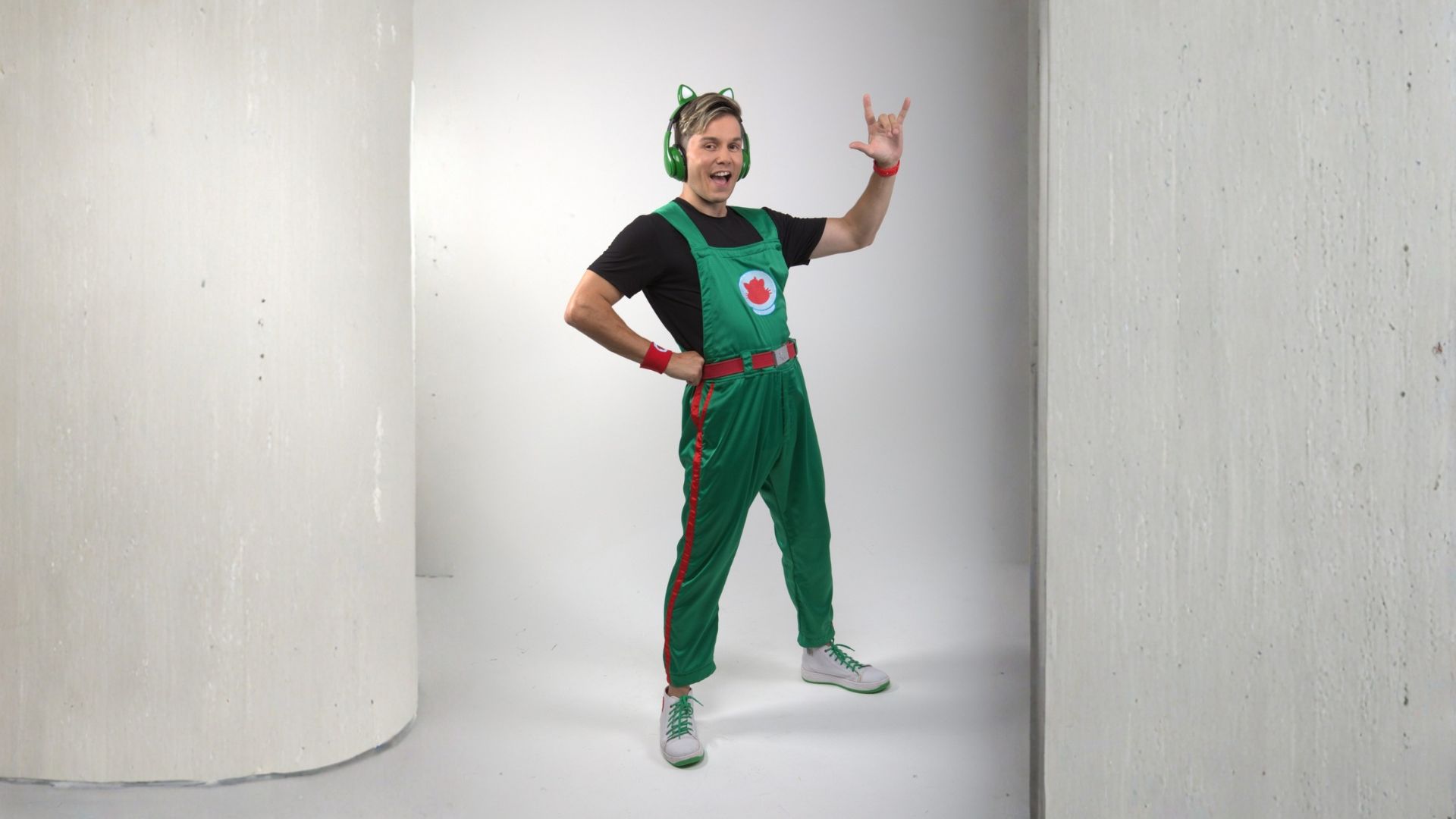 “Natal na Vila Láctea” leva Gato Galáctico ao palco do Qualistage