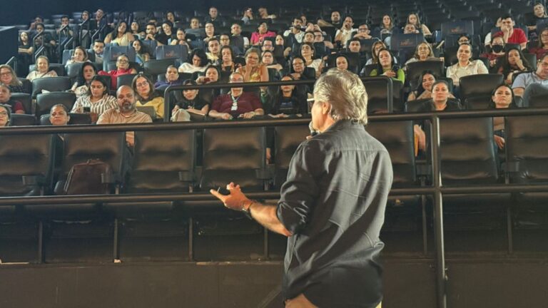 Lojistas do Iguatemi Bosque participam de palestra inspiradora com Rosier Alexandre