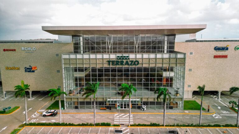 Terrazo Shopping inicia campanha de Natal com brinde especial e sorteio de R$ 120 mil