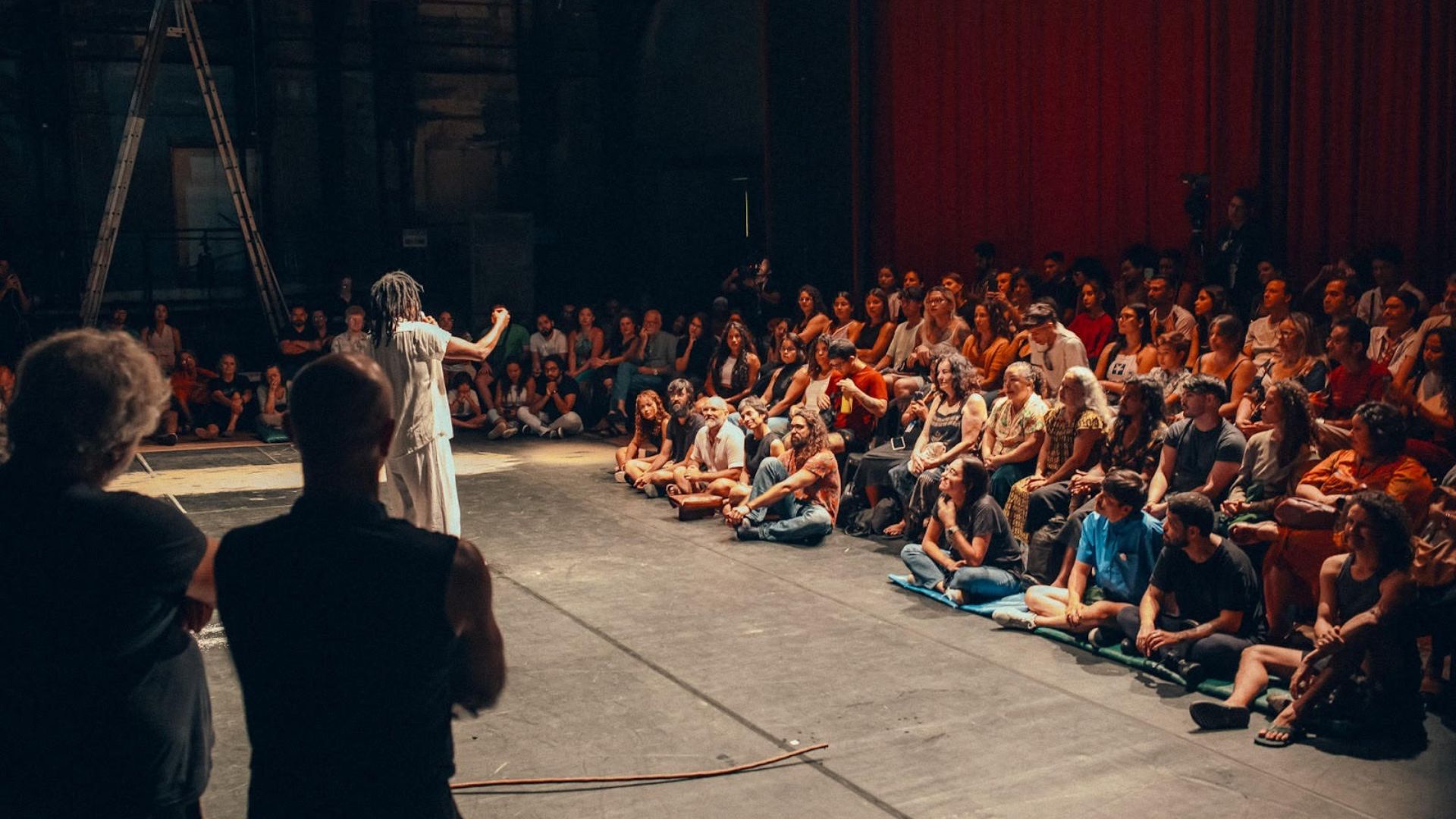 Formação em crítica teatral e de dança é lançada pela Porto Iracema das Artes