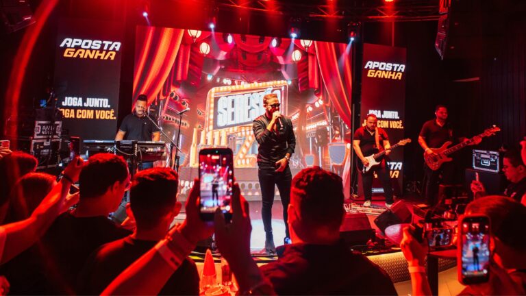 Zé Elias apresenta projeto “Serestão do Zé” ao público do Nordeste