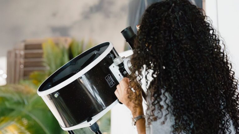 Experiências sobre astronomia e cultura científica movimentam abril no Dragão do Mar