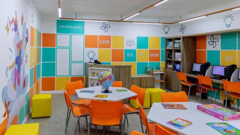 Projeto revitaliza bibliotecas escolares para estimular leitura entre estudantes