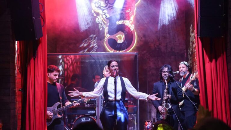 Noite no Pub 5 Elementos terá homenagem a Sade e divas da música internacional