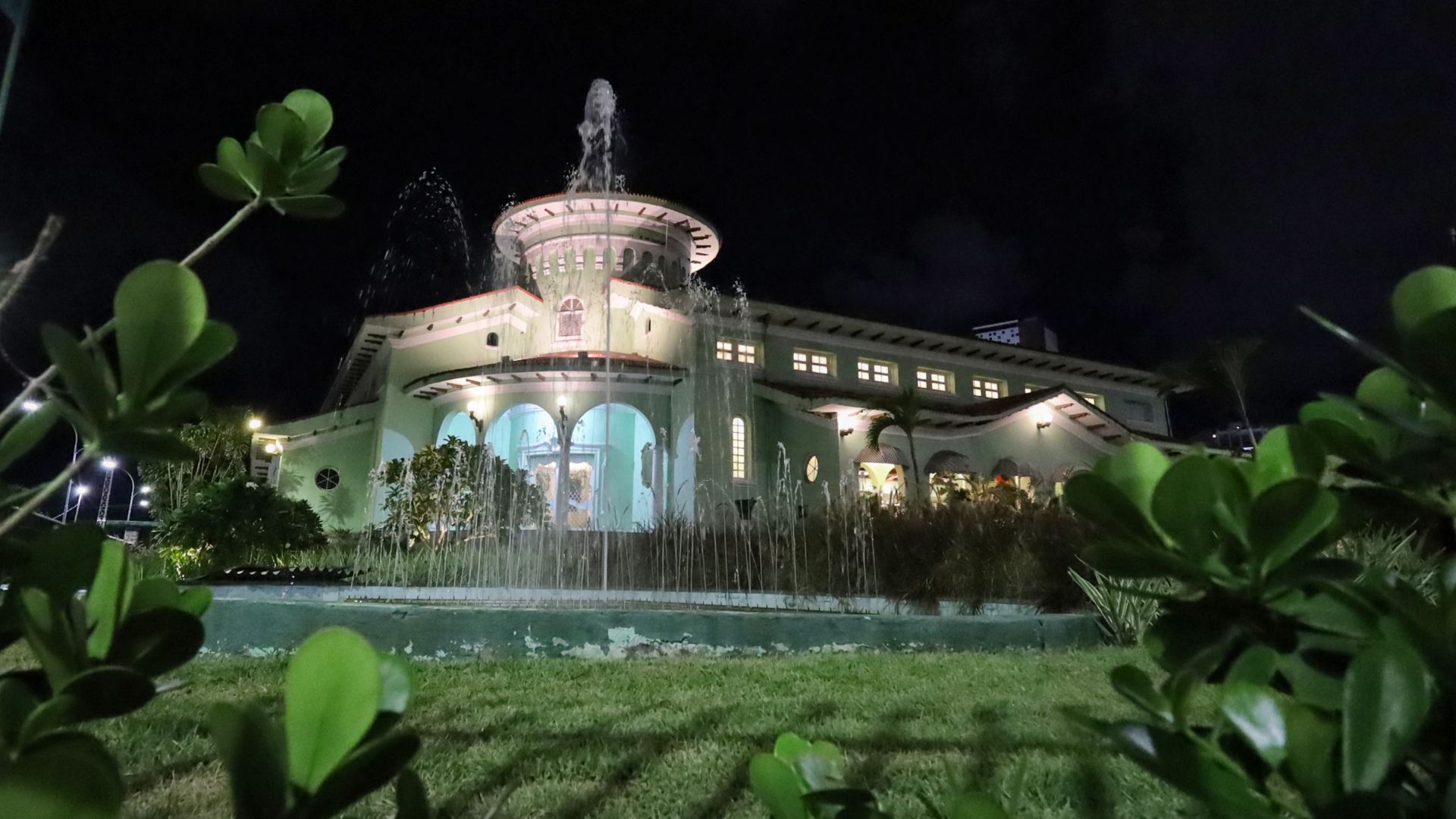 São Pedro do Náutico promete noite de forró e tradição na Beira-Mar de Fortaleza