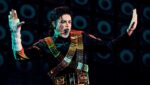 Rodrigo Teaser abre terceira sessão do Tributo ao Rei do Pop após ingressos esgotados