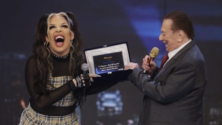 Em programa emocionante Gloria Groove é homenageada por Raul Gil